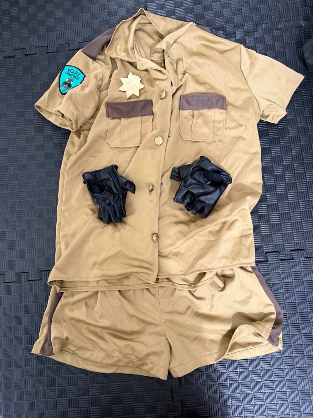 Men Reno 911 Tan Police Officer Costume Set with Badge and Gloves